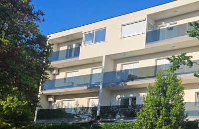 Porec center - Comfortable apartment with sea view
