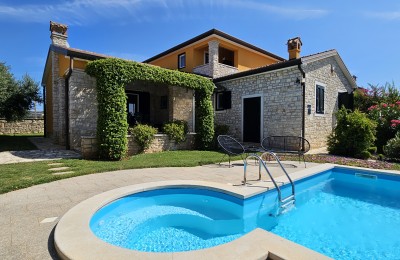 Porec area - Amazing Mediterranean house with a swimming pool only 5 km from the sea