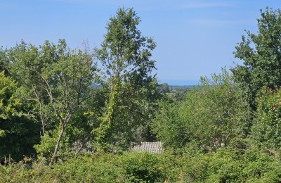 Višnjan - Građevinsko zemljište s pogledom na more, mirna lokacija