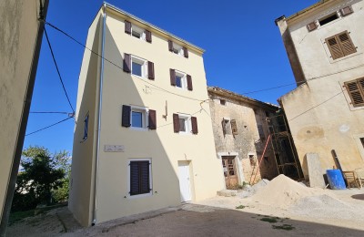 Porec 10 km, Visnjan - Renoviertes Steinhaus mit Meerblick