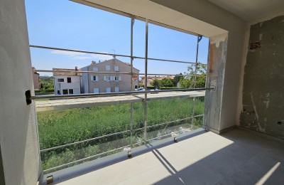 Porec - NEW BUILDING, Apartment on the 1st floor 600 m from the beach, SEA VIEW - under construction
