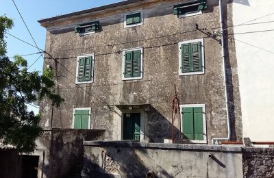 Zona Visnjan - In vendita una vecchia casa in pietra da ristrutturare