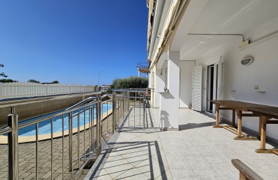 Bereich Porec - Apartment mit Pool 900 m vom Meer entfernt