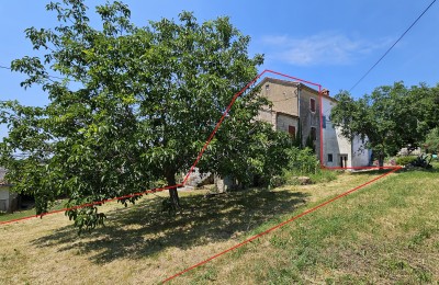 Prodaja kamene kuće u okolici Višnjana