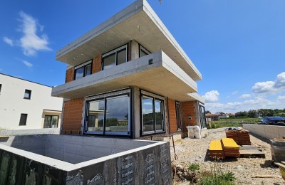 Parenzo - Villa moderna di lusso con piscina, vicino al mare - nella fase di costruzione