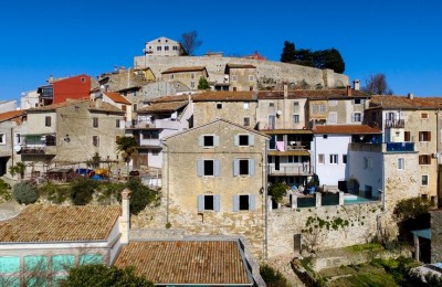 MOTOVUN - BEAUTIFUL STONE HOUSE FOR SALE - FANTASTIC VIEW!